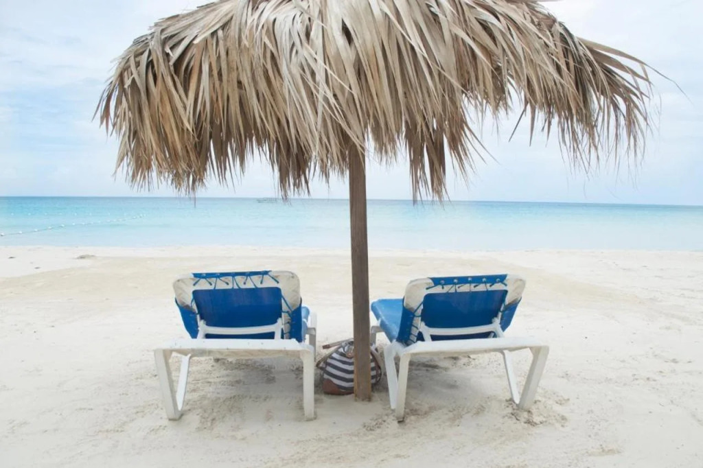 Fun Holiday Beach Hotel