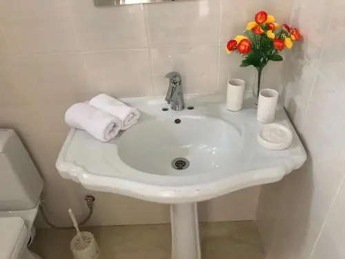Darina Guest House