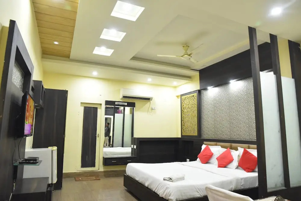 Hotel C-9