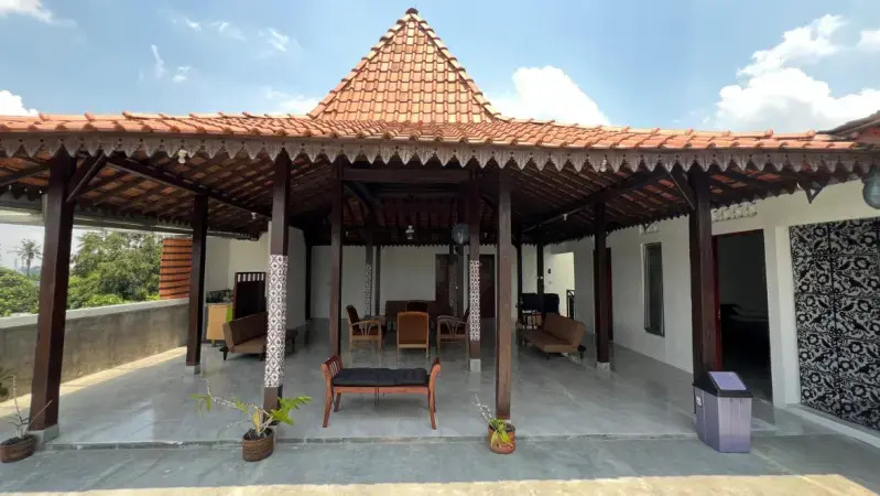 Villa Jonggrang Batik
