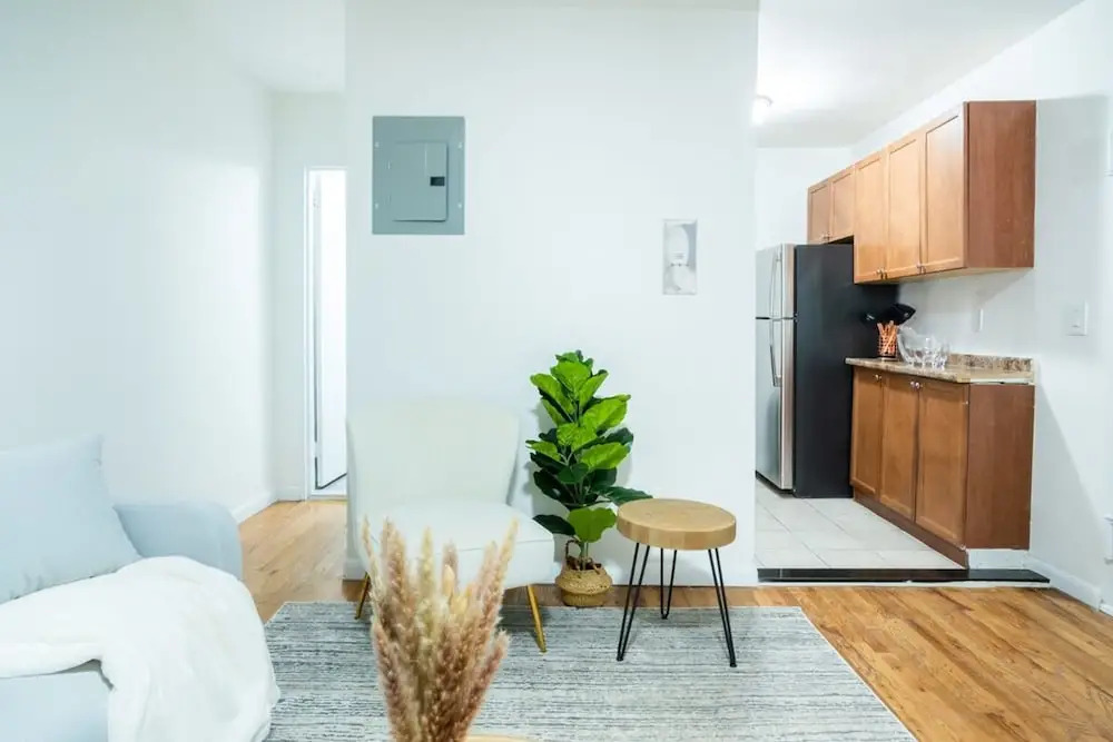 49-4a Prime Midtown Newly 2BR WD