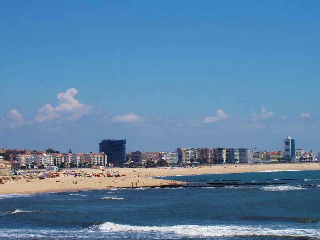 Atlantic Ocean & Pool Apartment