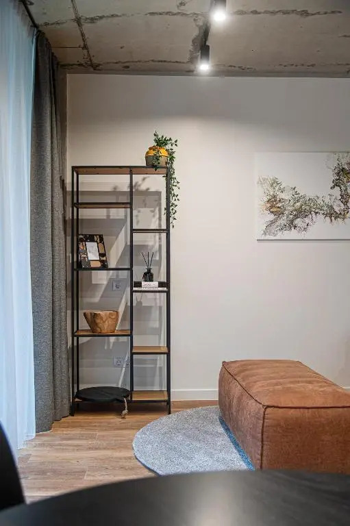Ozas Park Apartments and Suites