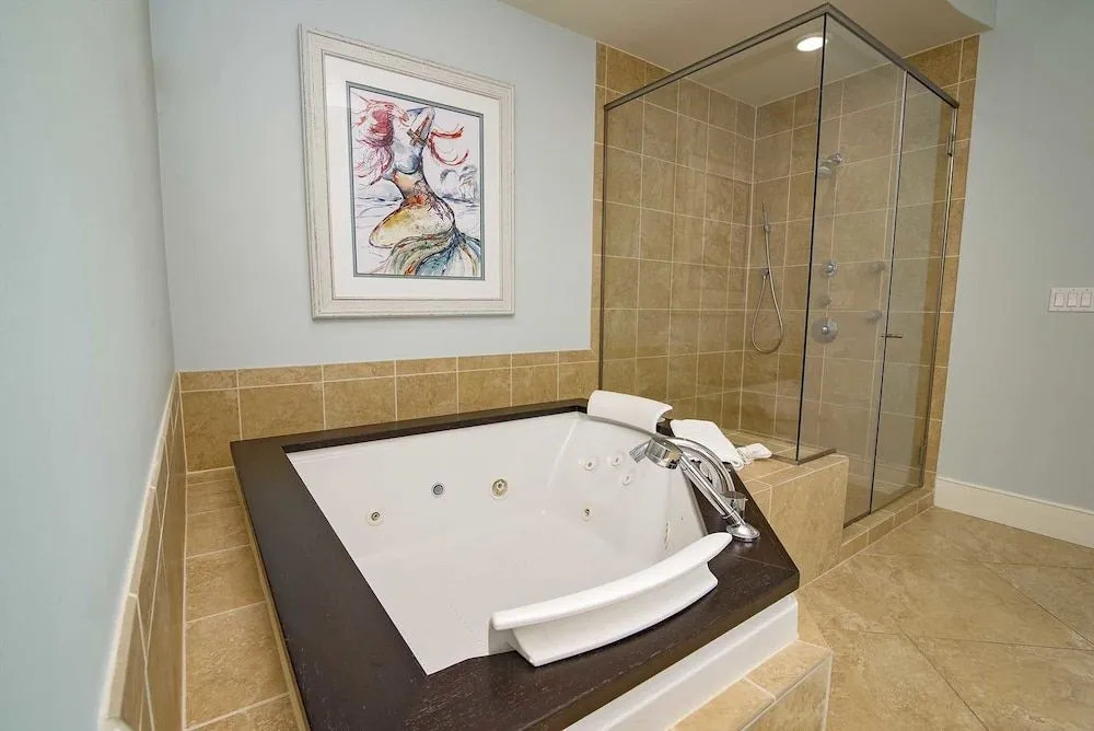 Turquoise Place D1208 3 Bedrooms 3.5 Bathrooms Condo
