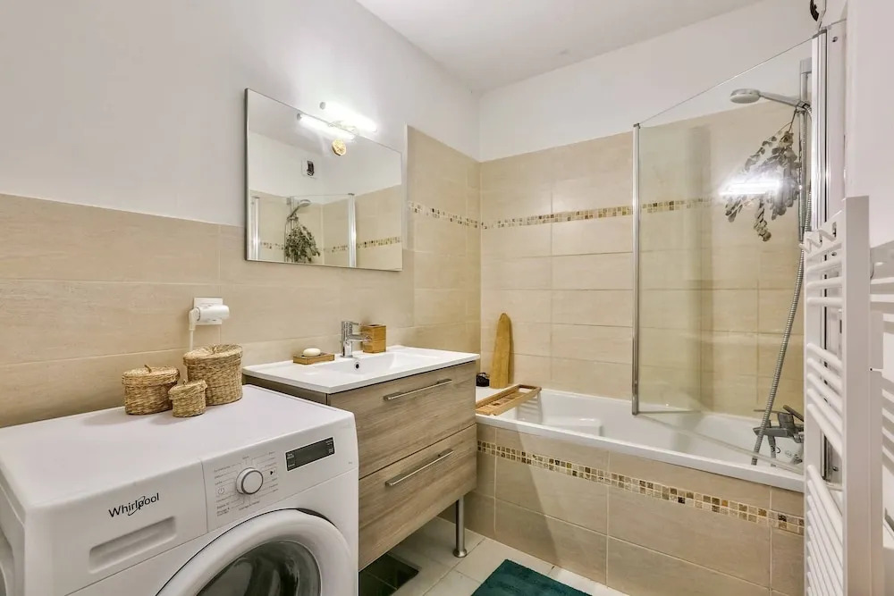 Charming 3 Room Apartment With Terrace - Strasbourg