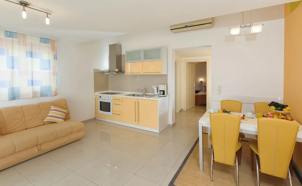 Room-cosy and Modern Family Apartment fo
