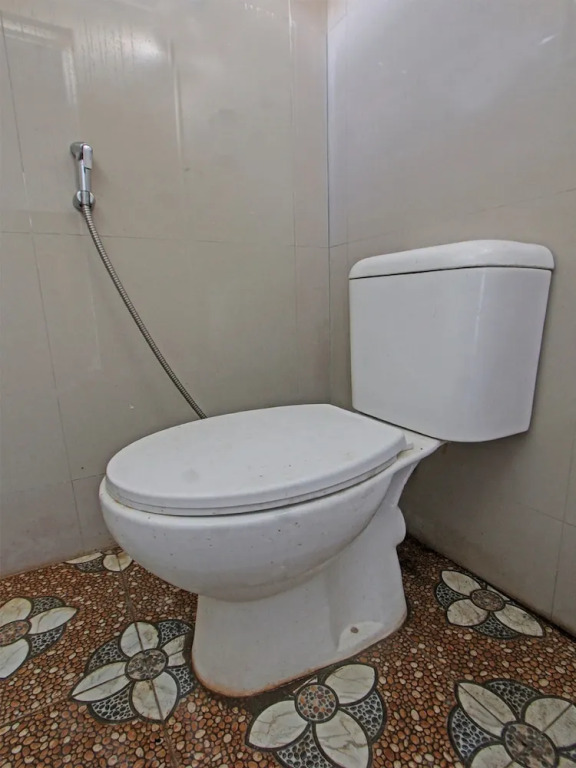 OYO 91210 Hotel J3