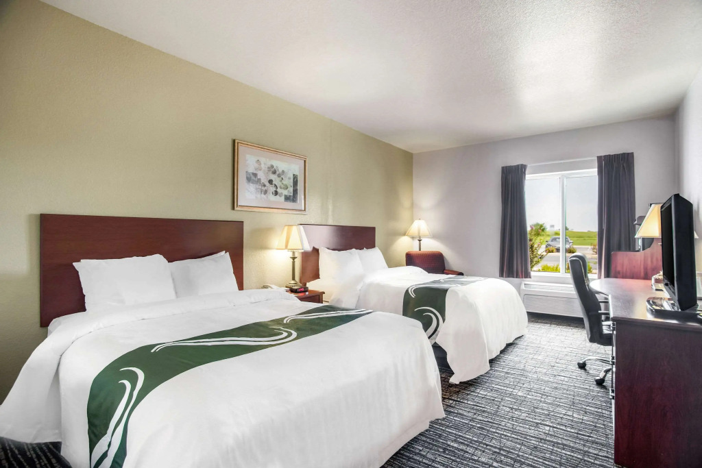 Quality Inn Parsons North