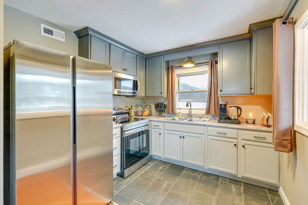 Cozy Kingsport Apartment: Walk to Cidery!