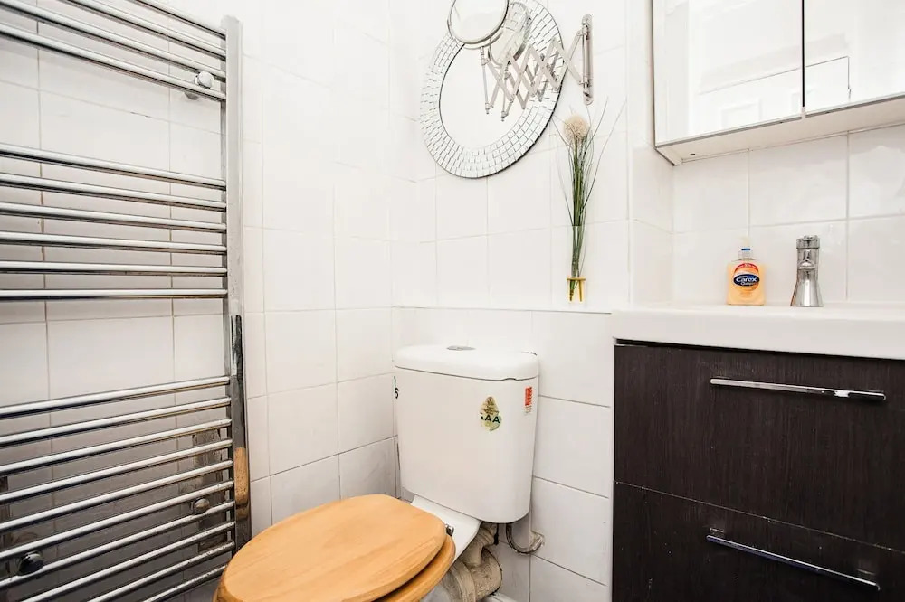 Fantastically Located 1 Bed Near Waterloo Station