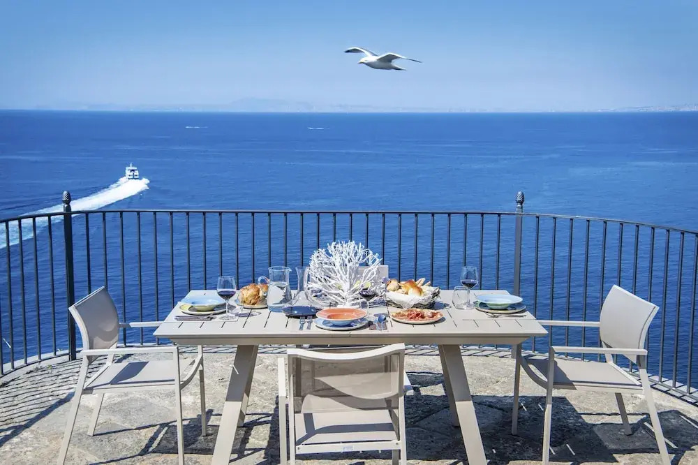 Amore Rentals - Villa Galidia