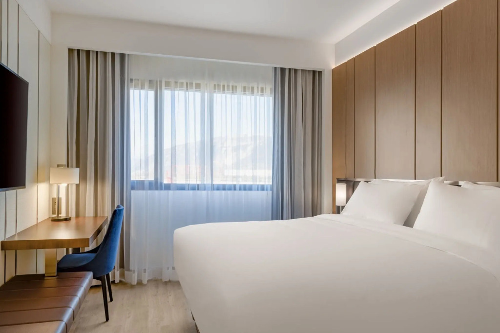 AC Hotel by Marriott Saint-Julien-en-Genevois