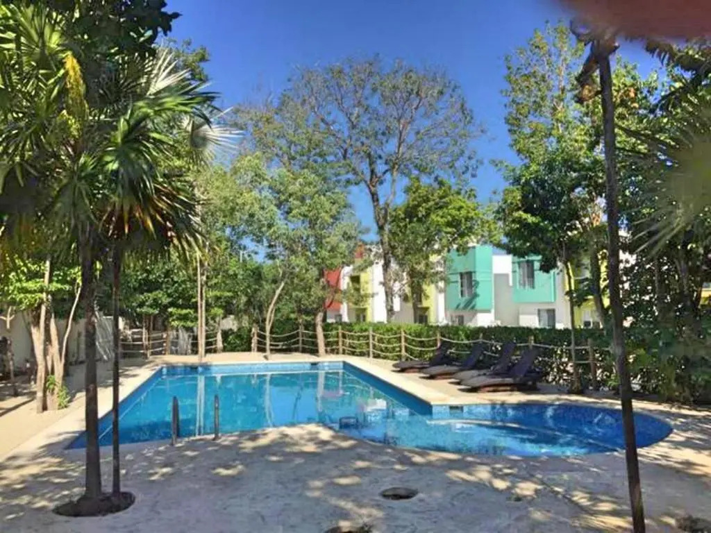 Stunning beach holidays house with 24h security