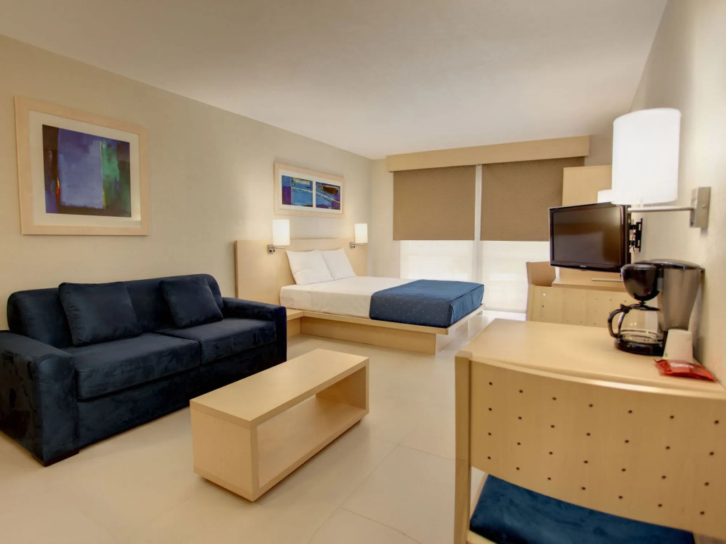 City Express by Marriott Lazaro Cardenas