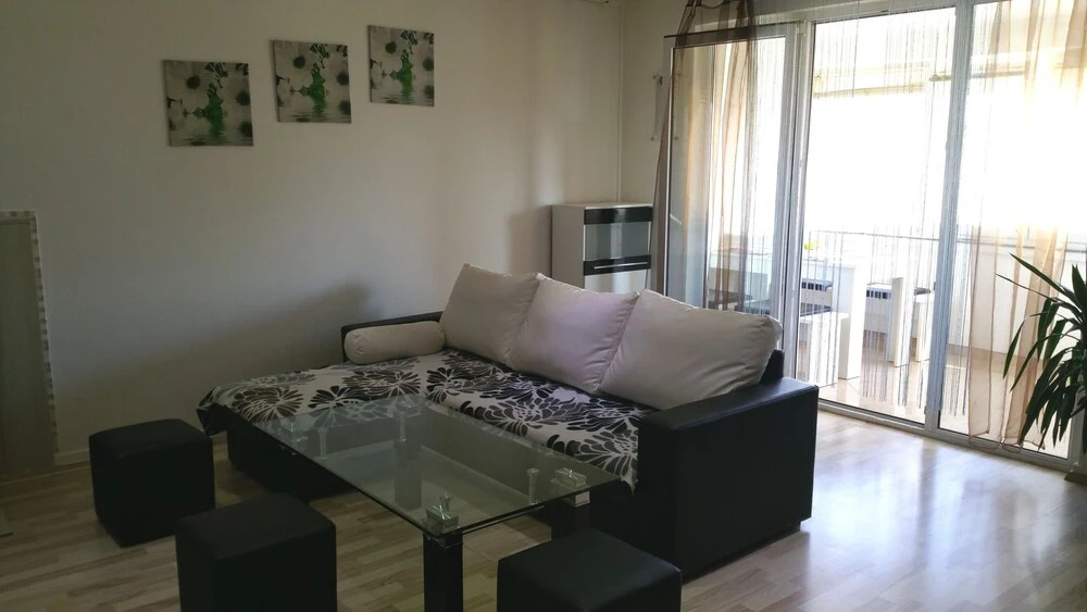 Apartment "sunny" Near the Center and Beach