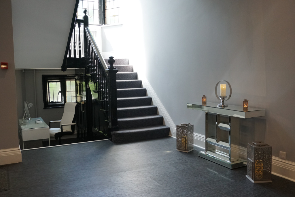Broadfield Park Hotel by Belvilla