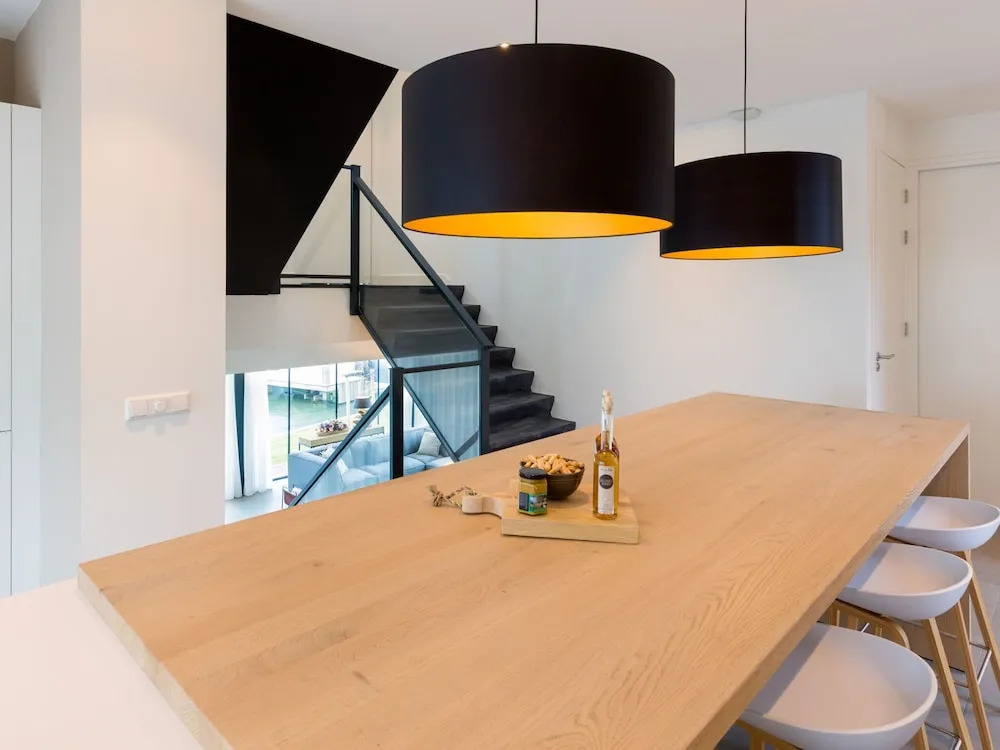 Luxurious Villa with Sunshower, 3 Bathrooms Near Veerse Meer