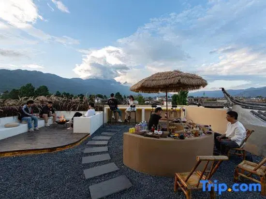 Xueyu Qieman Homestay (Baisha Ancient Town Branch)