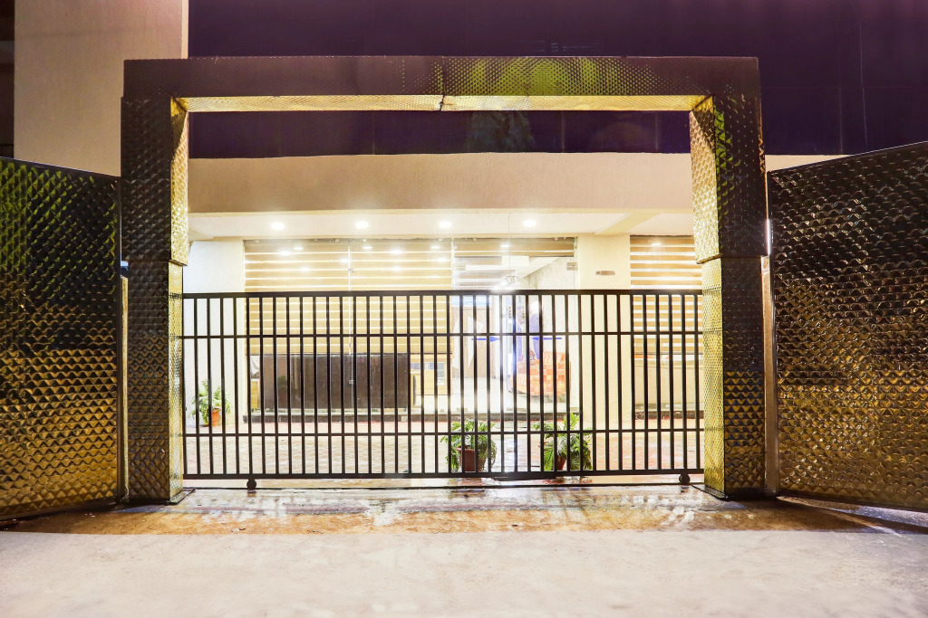 Townhouse Oak Bhopal Aashima Mall
