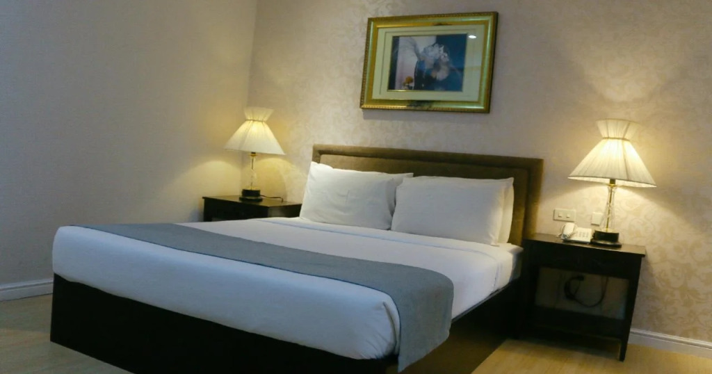 Queen Margarette Hotel - Main