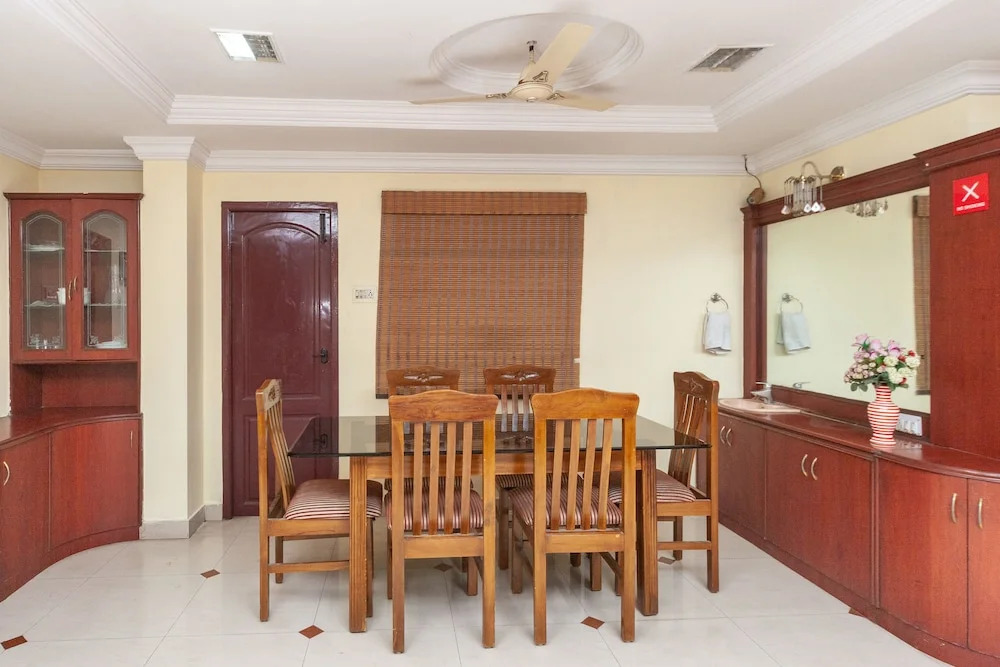 ULO Pearl Corporate Residency