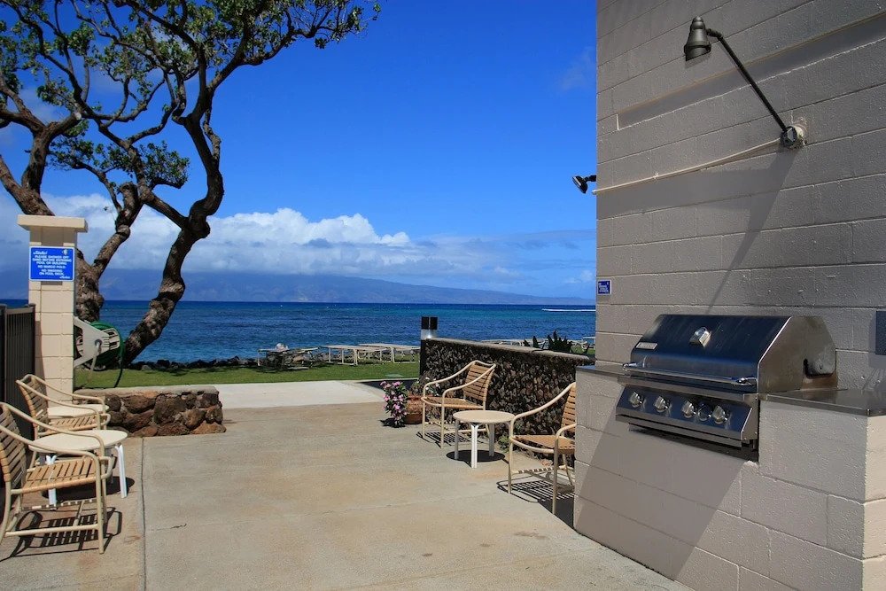 Kahana Reef 116 by RedAwning