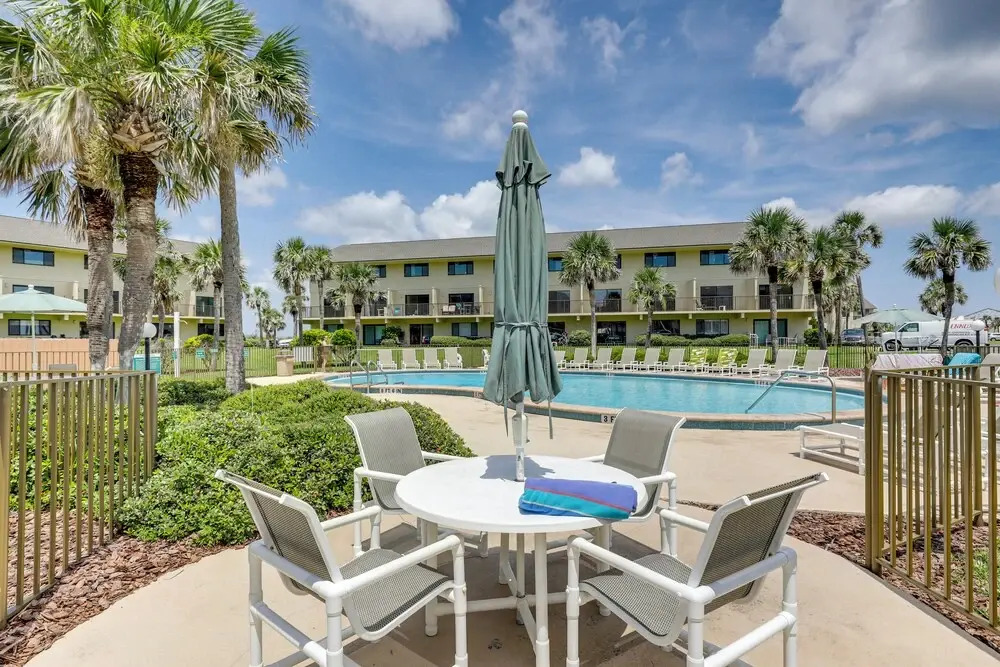 St Augustine Resort Condo - Walk to Crescent Beach
