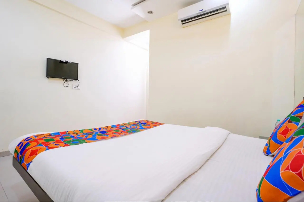 FabHotel Sai Govind