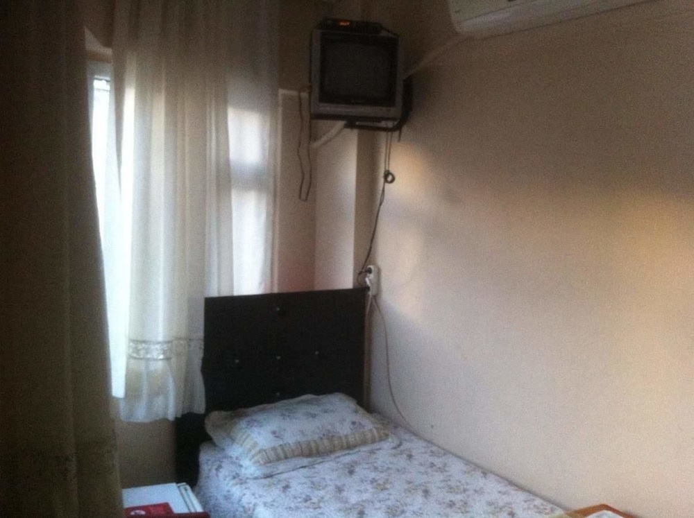 Arsenal Hotel