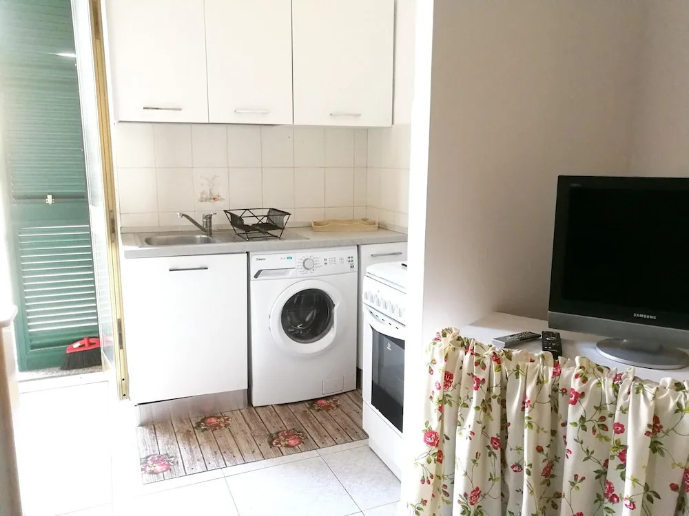 Apartment With 2 Bedrooms in Piombino, With Furnished Terrace Near the Beach