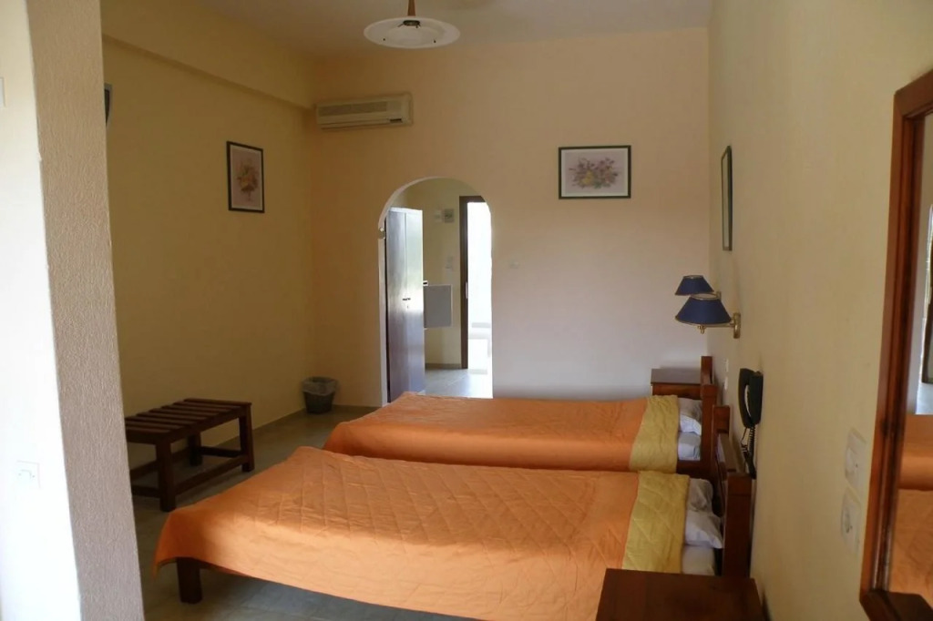 Vontzos Hotel