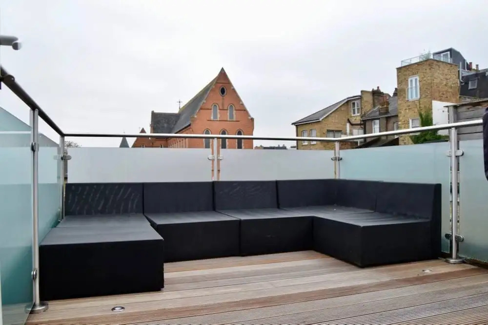 Spacious 2 Bedroom in Battersea