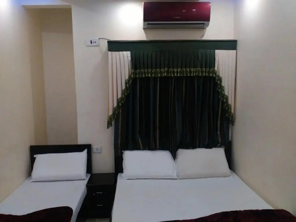 Madhav Farmhouse