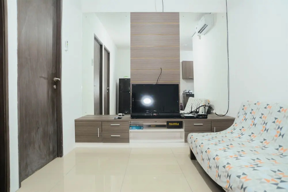 Convenient 2br Apartment at Pasar Baru Mansion