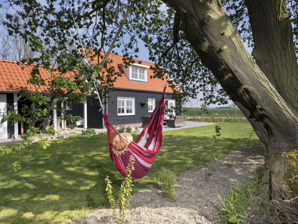 Holiday Home in Wissenkerke near Beach