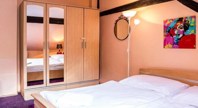 Grand Central Apartment