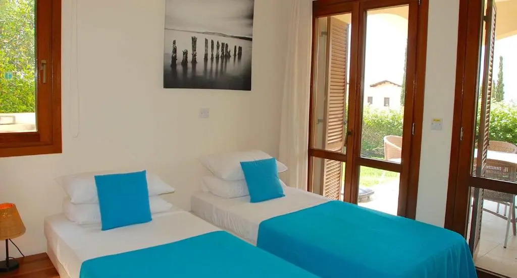 2 bedroom Apartment Pomos with garden and sea views, Aphrodite Hills Resort