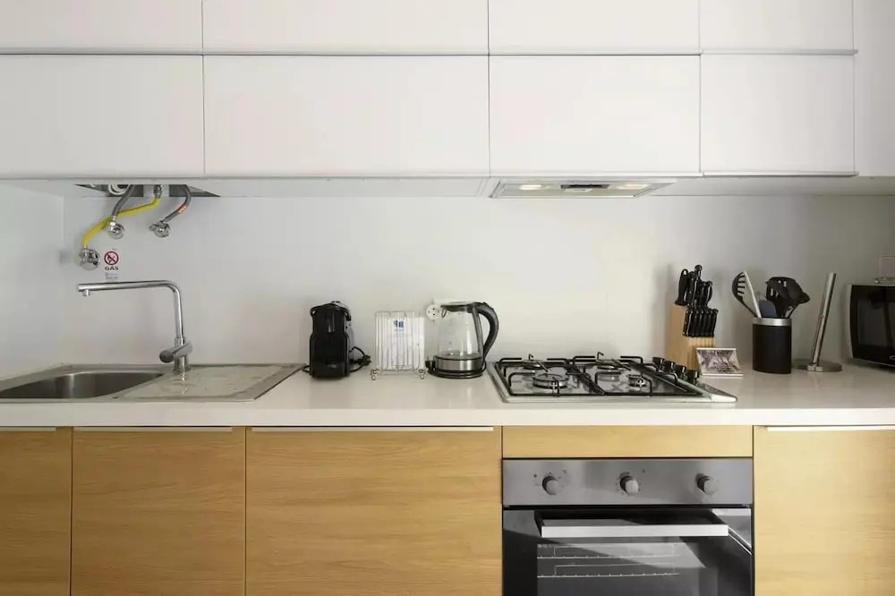 1 Bed Apartment Sleeps 4 With Pool