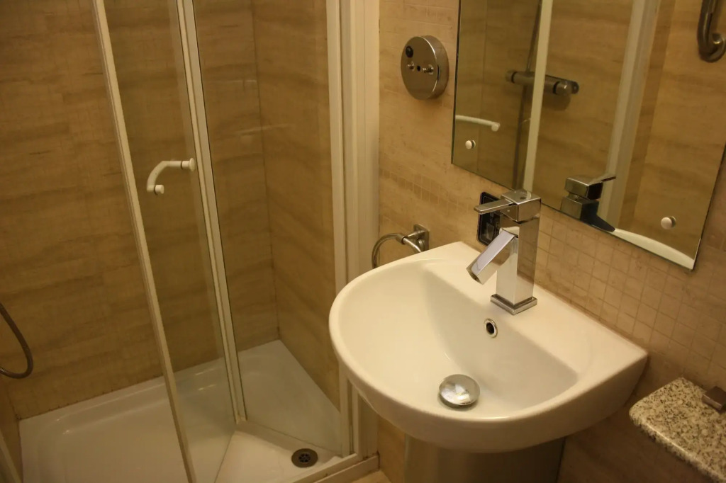 Eurotraveller Hotel- Express