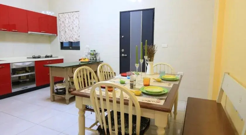 Orange Cat Hostel