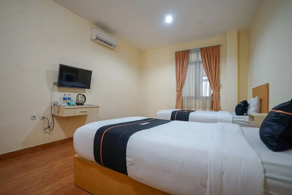 OYO 427 Hotel Galaxy
