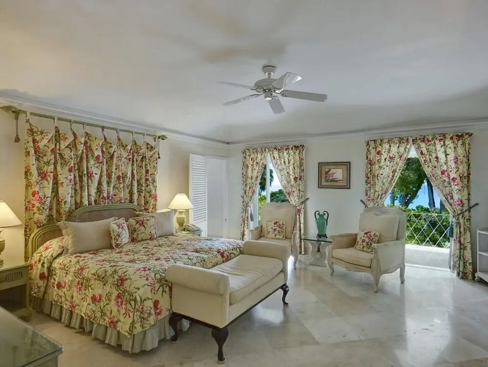 Sunny Vacation Villa 71