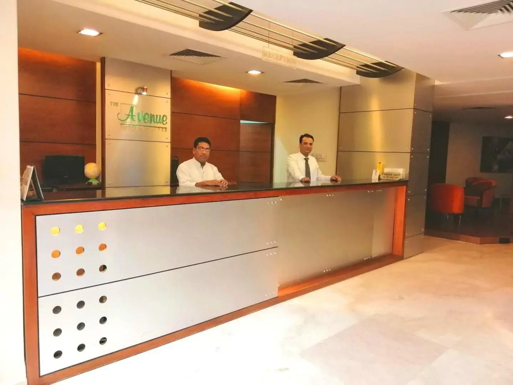 The Avenue Hotel & Suites
