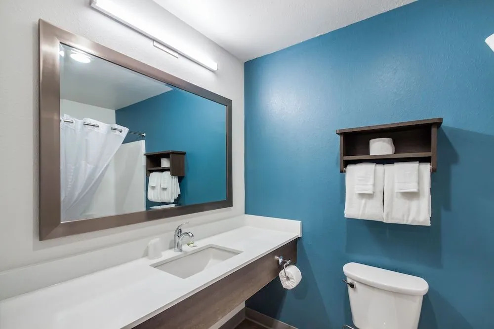 WoodSpring Suites Chicago Addison