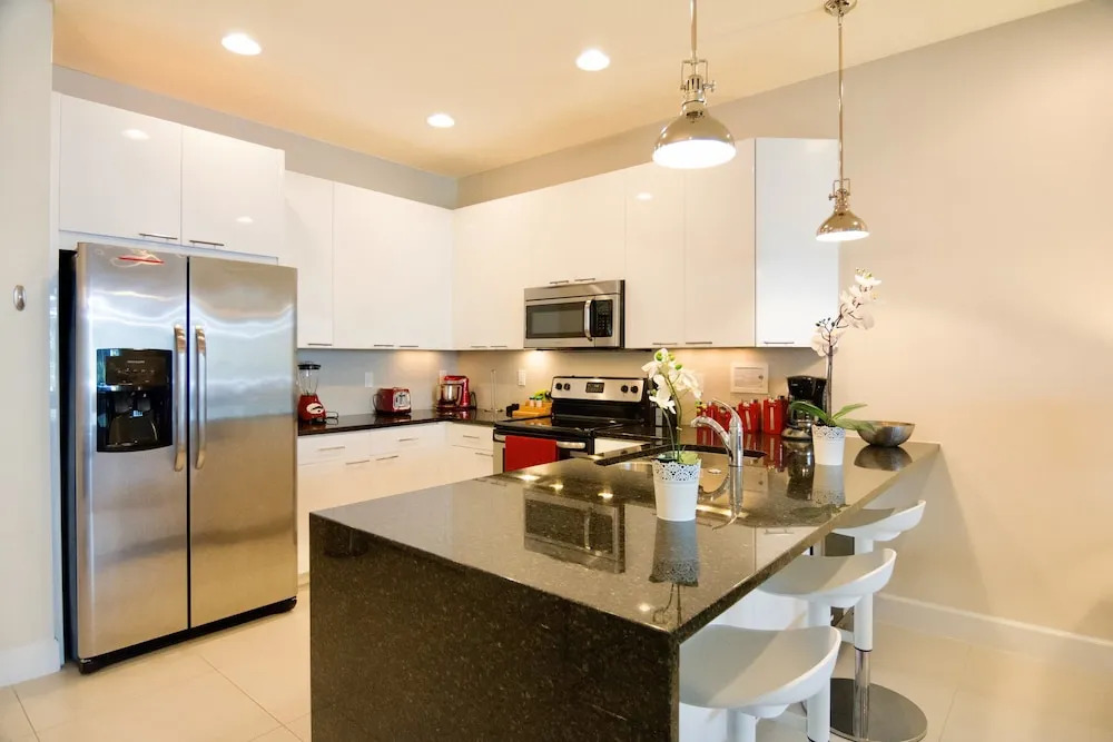Serenity - 1538 Tranquil Ave