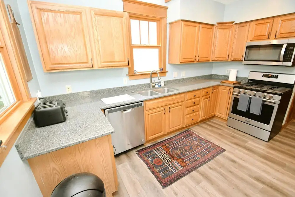 Updated Bungalow Steps to Notre Dame 410