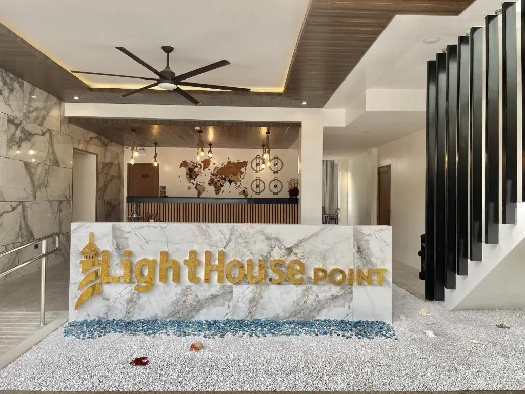 Lighthouse Point Hotel