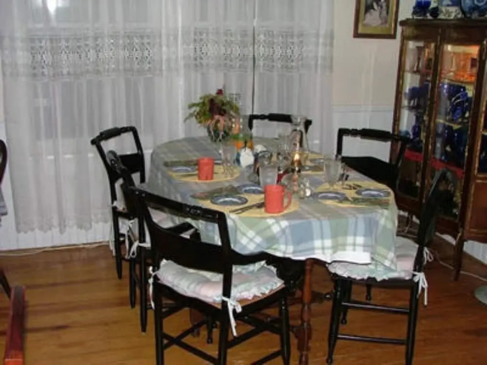 Lamplight Inn