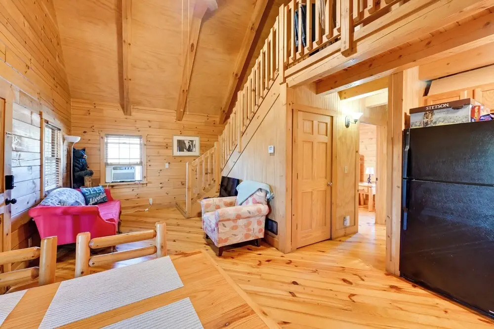 Cabin Along Rough River! Views, Fire Pit & Grill