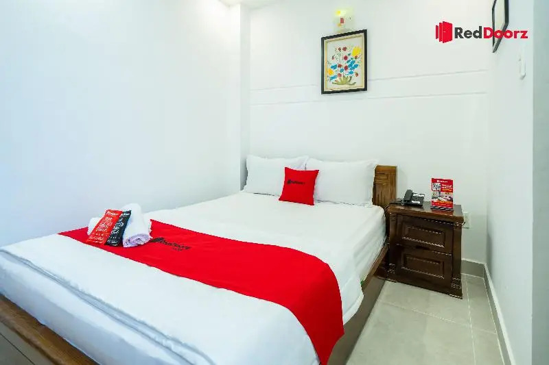 RedDoorz near Vincom Go Vap 2